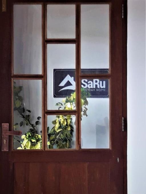 Saru Holiday Apartment - Upto 6 Guests 캔디 외부 사진