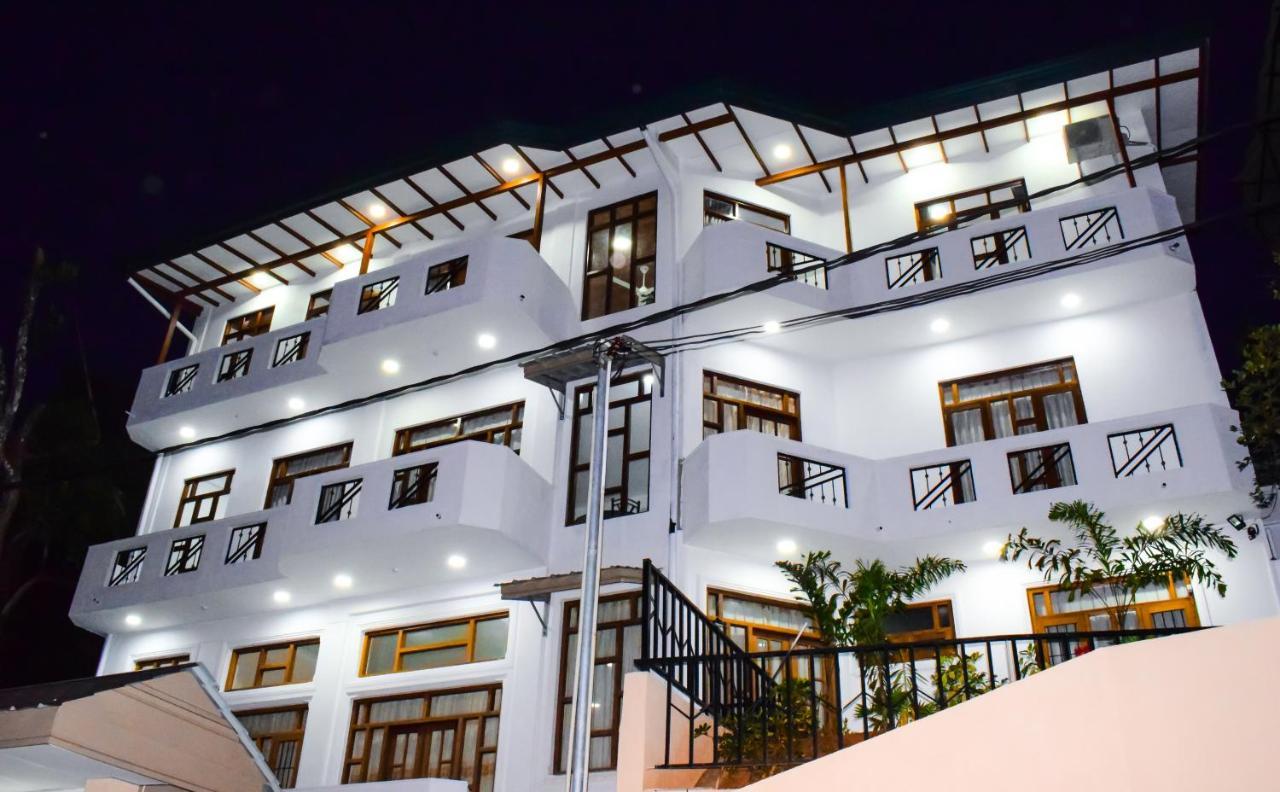 Saru Holiday Apartment - Upto 6 Guests 캔디 외부 사진