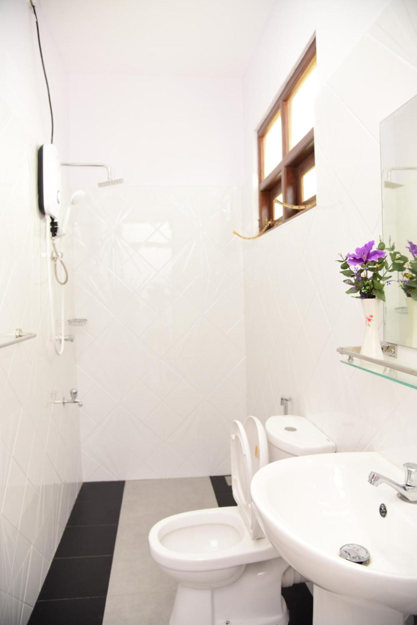 Saru Holiday Apartment - Upto 6 Guests 캔디 외부 사진